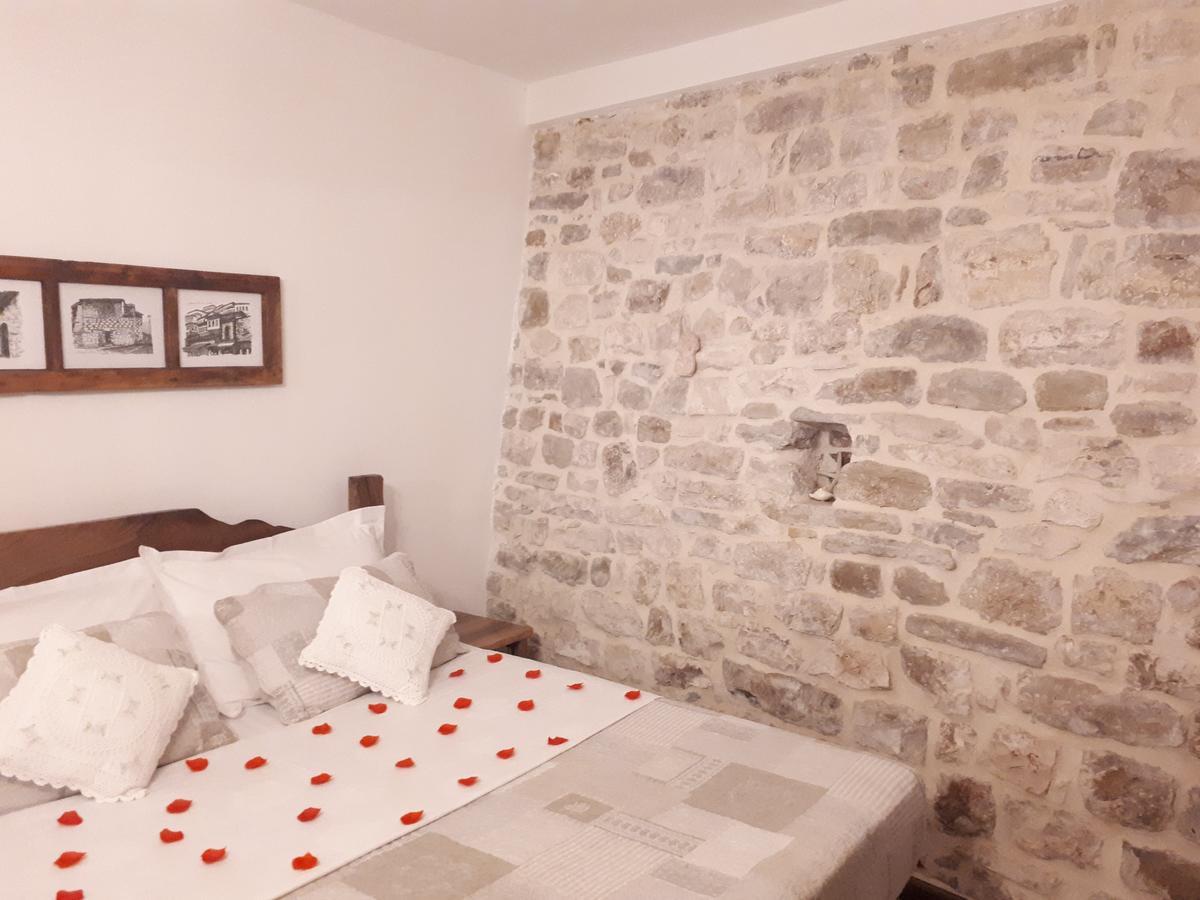 Hotel Omer Berat Eksteriør billede